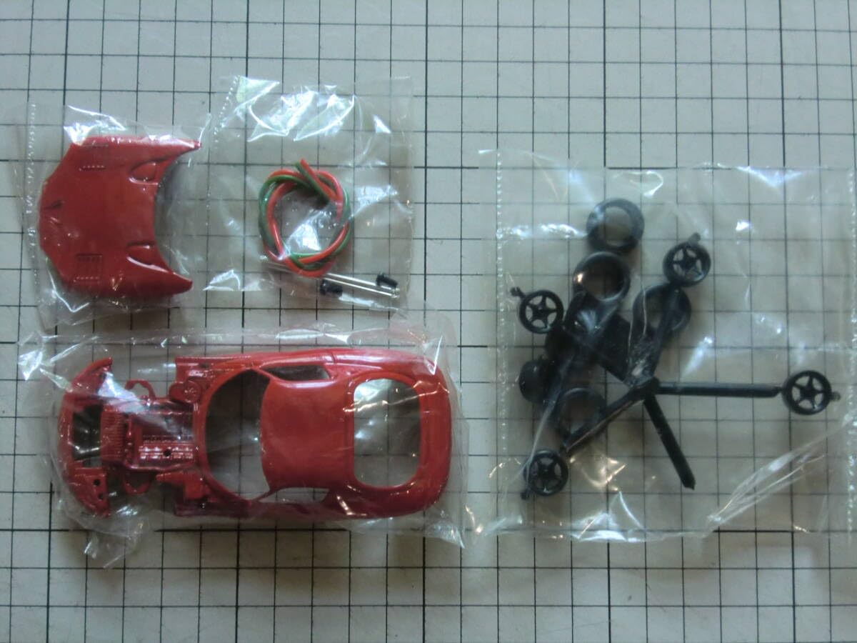 Amazon | ESTES 1/43 ダッヂヴァイパー GTS ガレージセット